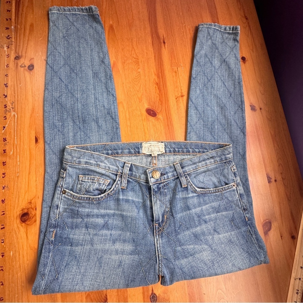 Current Elliot distressed jeans size 28